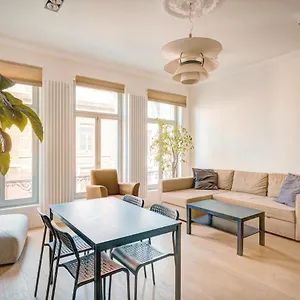 https://the-greenplace-lodge-apartment-in-heart-of-antwerp.hotelsghent.com